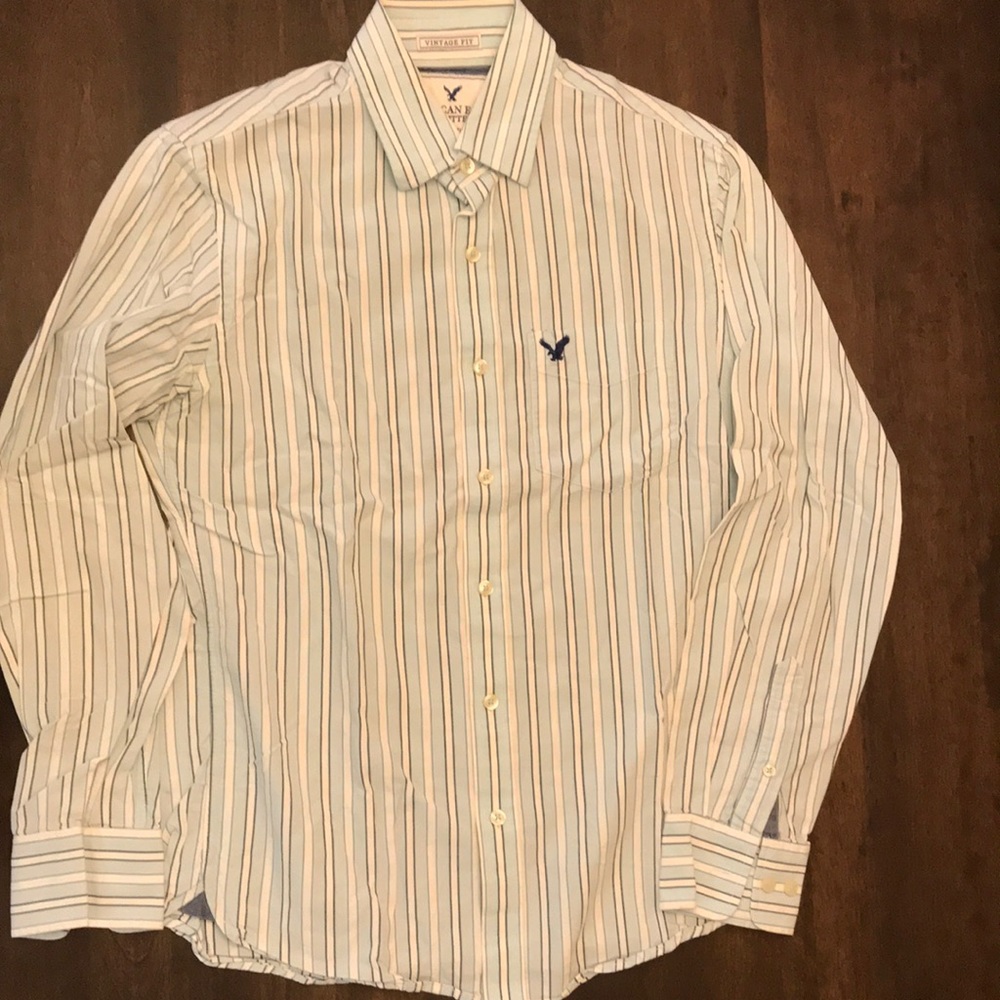 American Eagle button down shirt size small